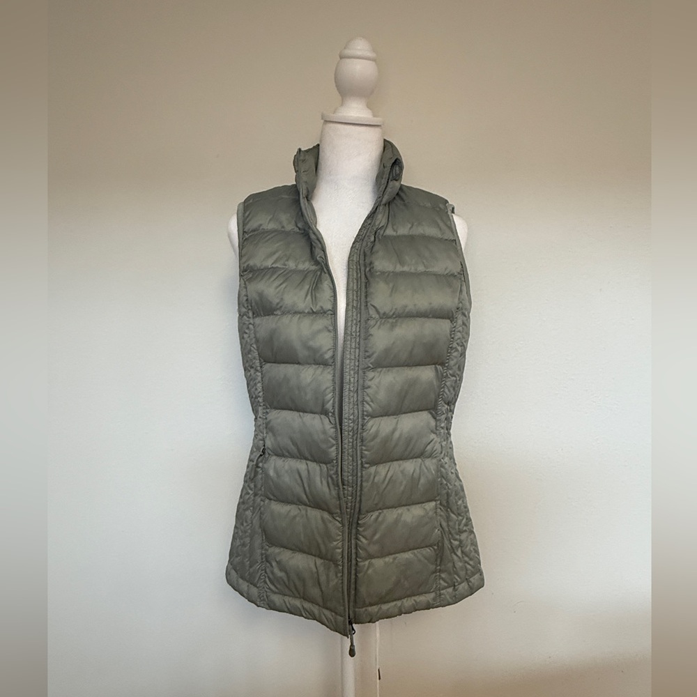 32 Degrees Women's Puffer Vest in Mint Green